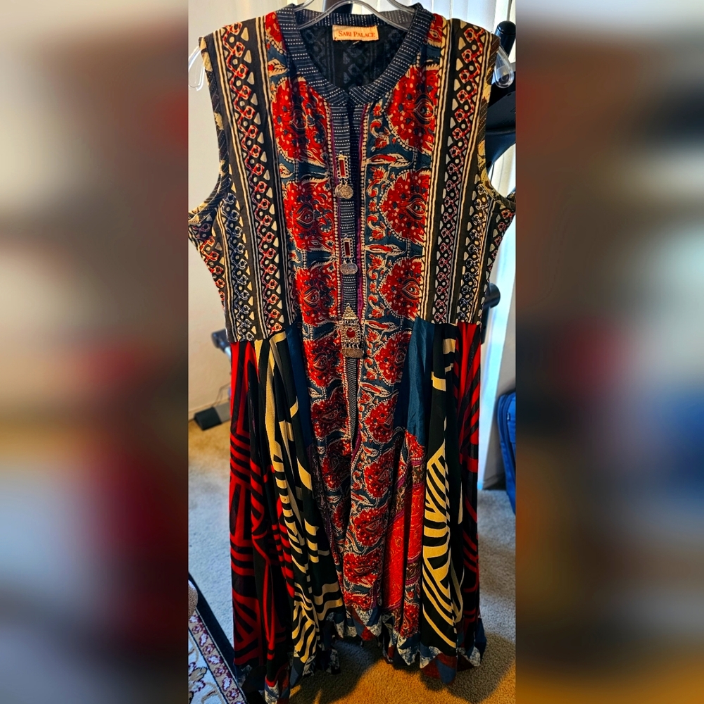 Floral short sleeve 1 piece bollywood inspired dress.